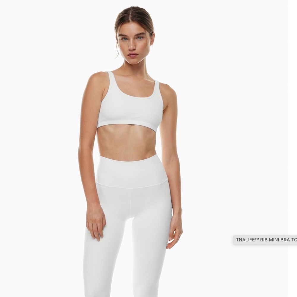 Aritizia TNA Bra